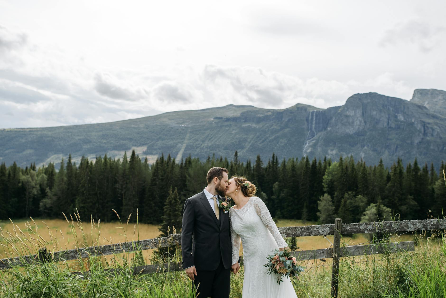 Valerie & Maximilian — Moment 8