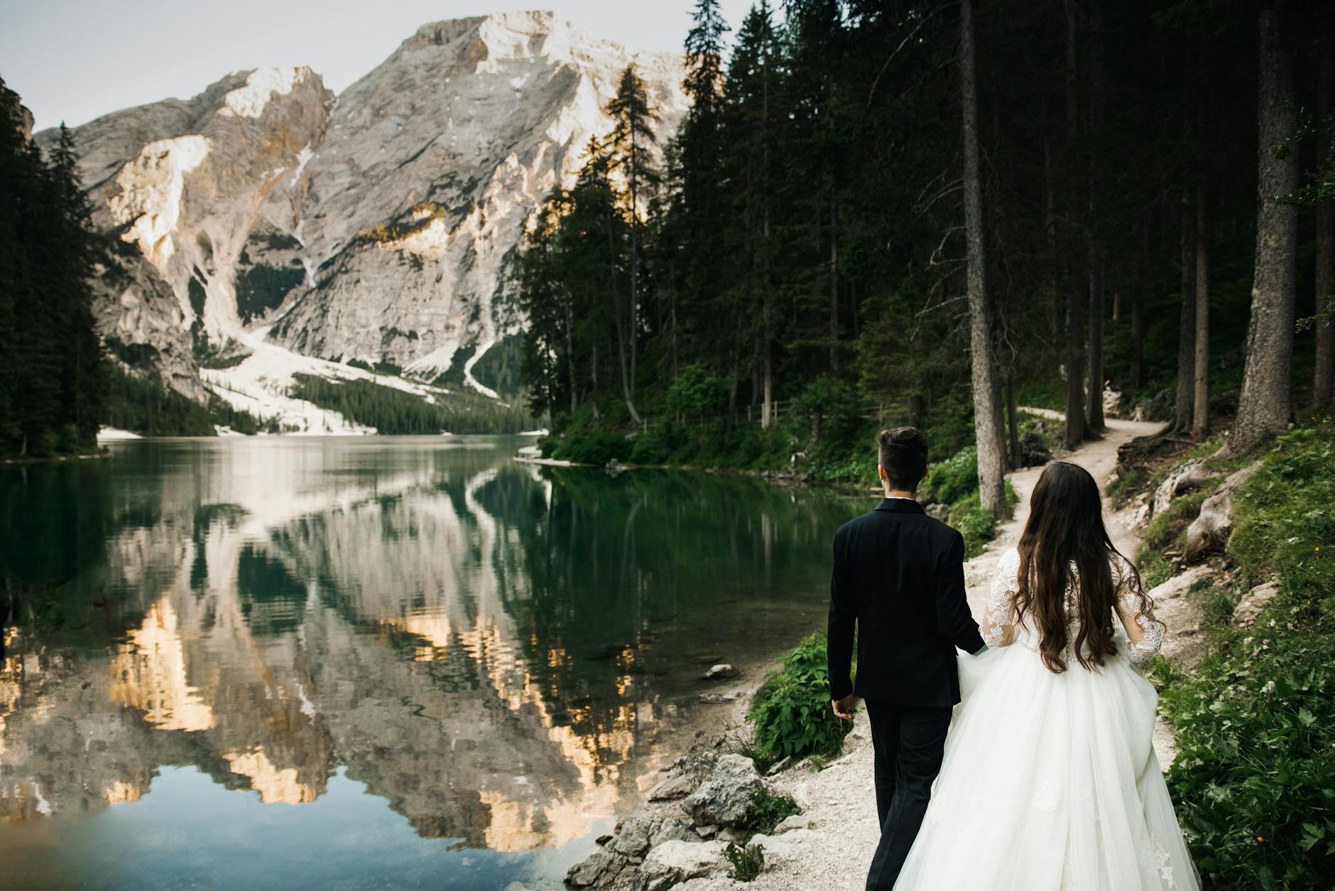 Elena & Jonas — Moment 2