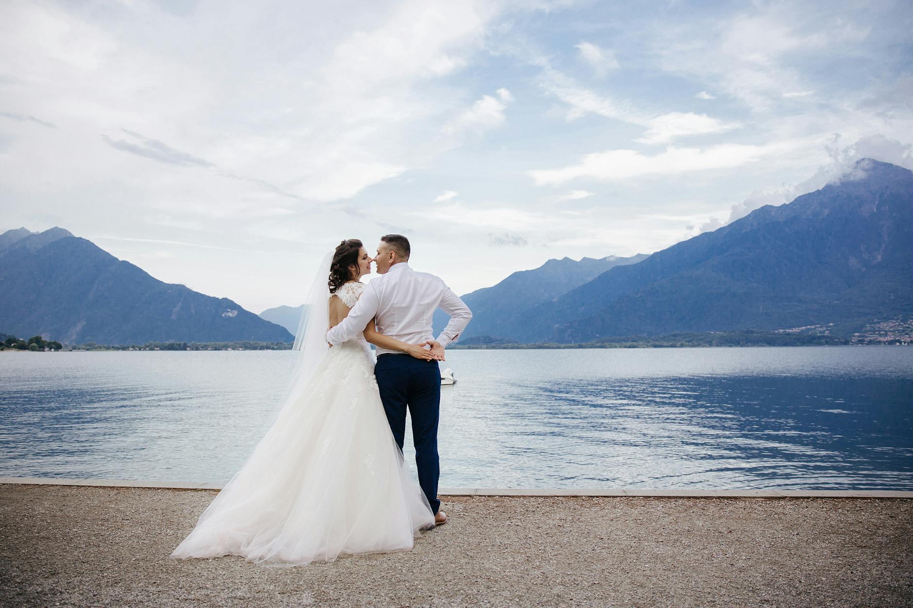 Elena & Jonas — Moment 4